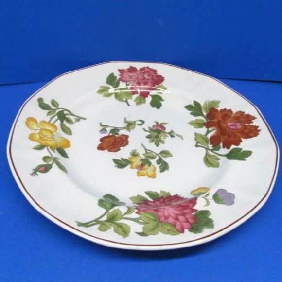 Wedgwood  Kimono Georgetown Collection 8" Plate In Very Good Condition - Picture 9 of 10